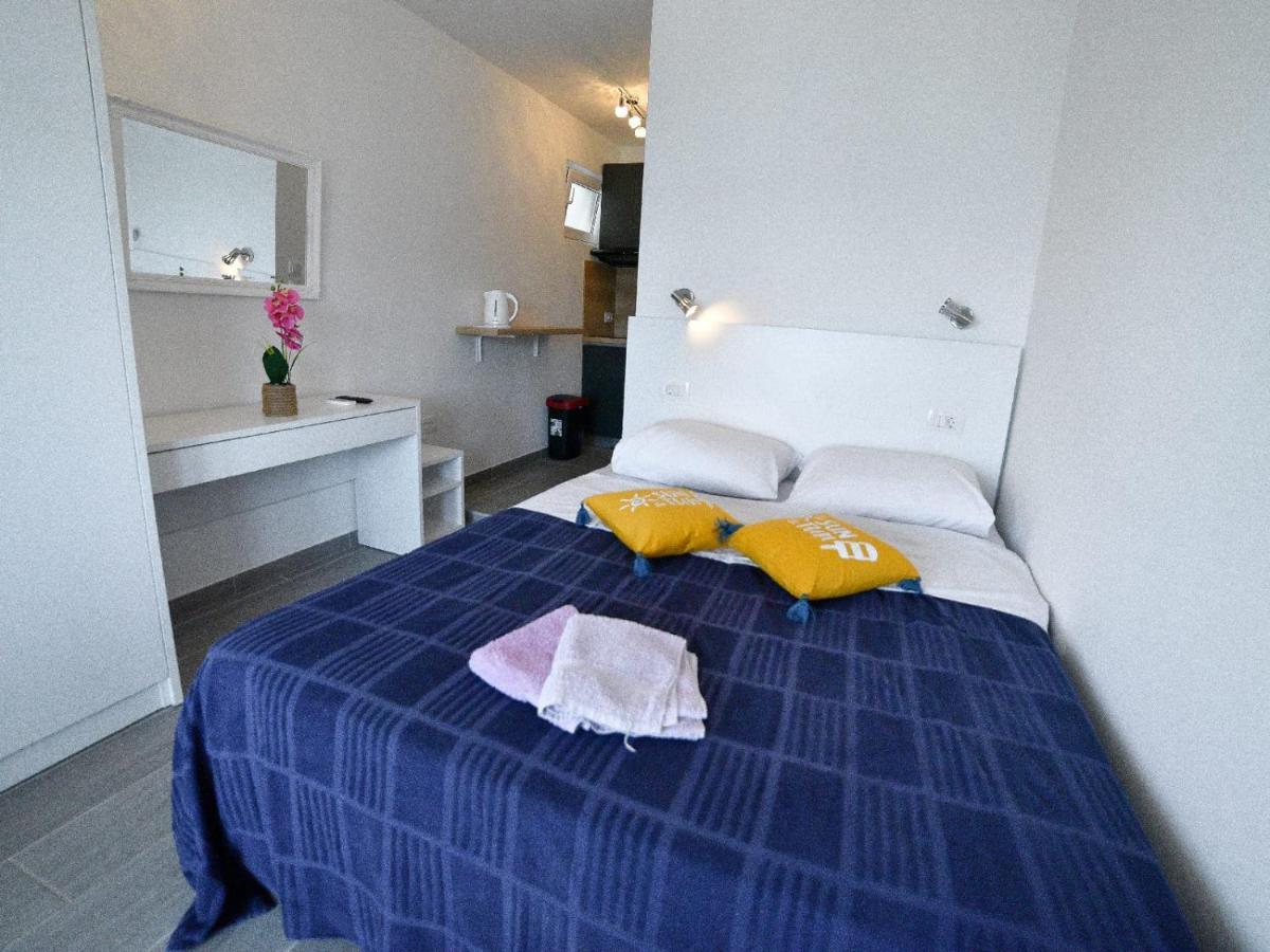 Apartmani Antonia Trogir Exterior photo