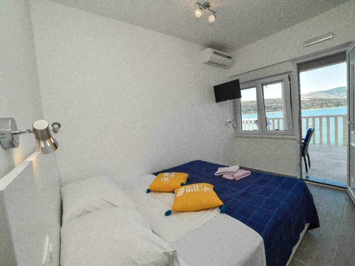 Apartmani Antonia Trogir Exterior photo
