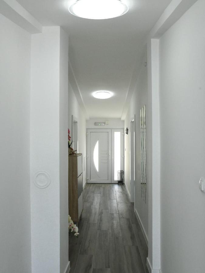 Apartmani Antonia Trogir Exterior photo