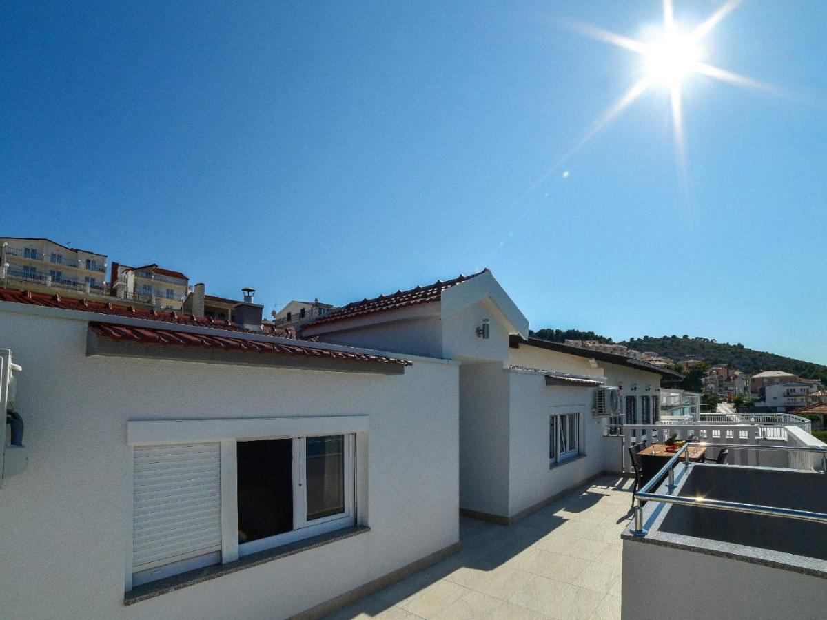 Apartmani Antonia Trogir Exterior photo