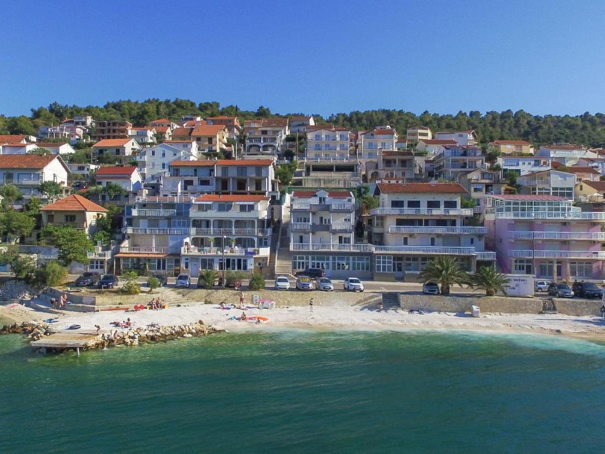 Apartmani Antonia Trogir Exterior photo